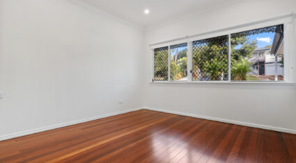 31 Gatwick Street STAFFORD HEIGHTS , QLD 4053 AU