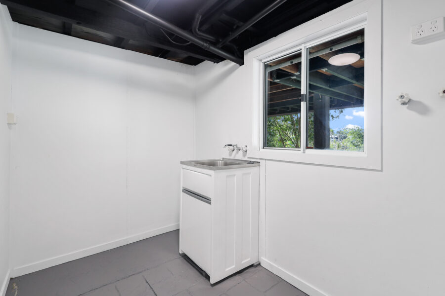 31 Gatwick Street STAFFORD HEIGHTS , QLD 4053 AU