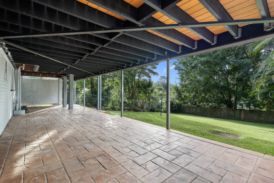 31 Gatwick Street STAFFORD HEIGHTS , QLD 4053 AU