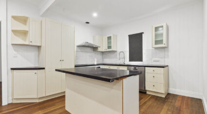 479 Milton Road AUCHENFLOWER , QLD 4066 AU