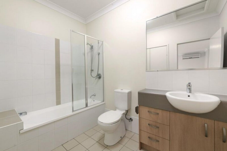 5/24 Oliver Street NUNDAH , QLD 4012 AU