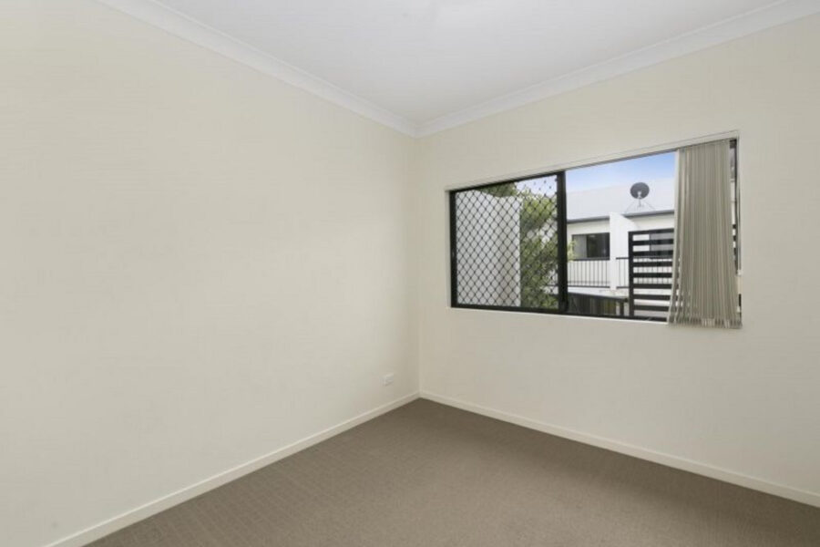 5/24 Oliver Street NUNDAH , QLD 4012 AU