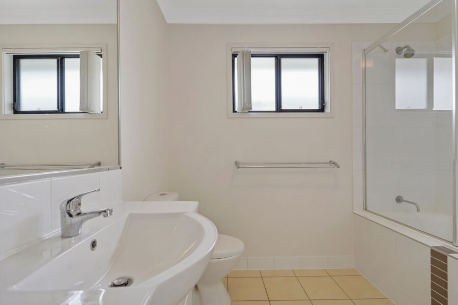 2/159 Marsden Road KALLANGUR , QLD 4503 AU