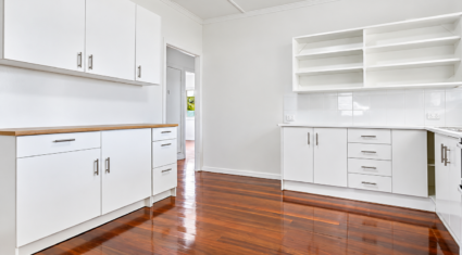 8 Stourbridge Street MOUNT GRAVATT , QLD 4122 AU