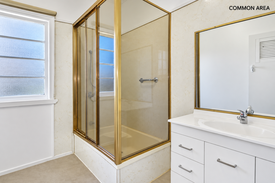 8 Stourbridge Street MOUNT GRAVATT , QLD 4122 AU