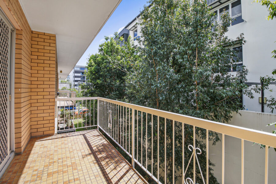 4/39 Bradshaw Street LUTWYCHE , QLD 4030 AU